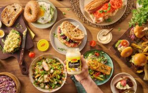 Polacy kochają majonez. To nieodzowny element polskiej tradycji kulinarnej